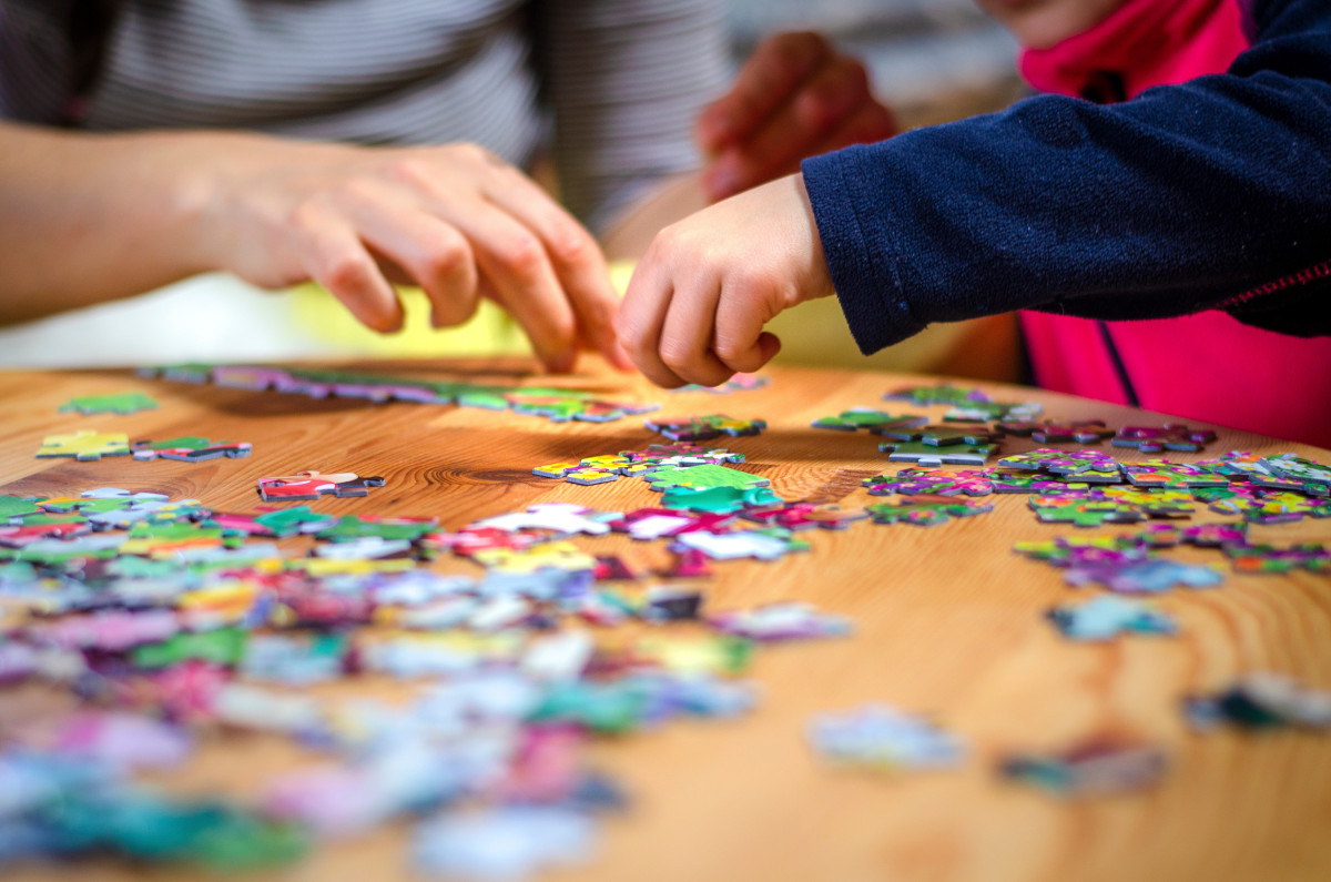 9 Ways Jigsaw Puzzles Help With Child Development