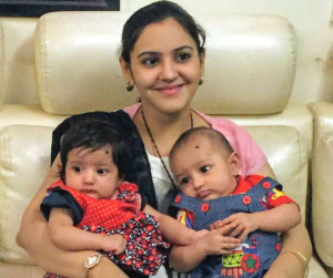 Read more about the article Breastfeeding twins – Tips and Tricks