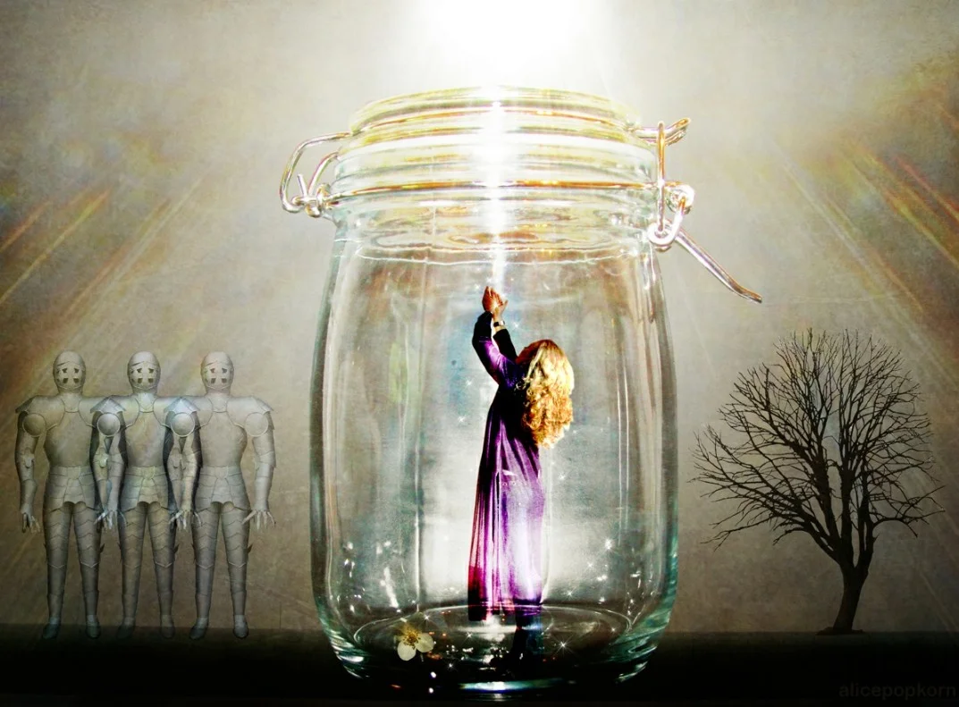 Read more about the article Silent Beauty – Picture Prompt #BlogALeague