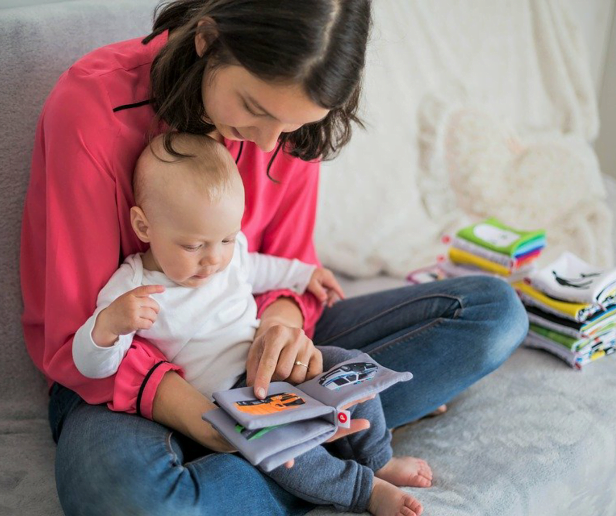 You are currently viewing Benefits of Reading to Infants and Newborns