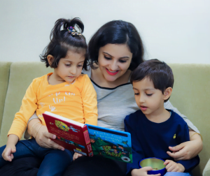 Read more about the article How To Choose The Right Books For Toddlers